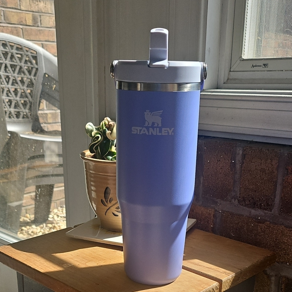 Stanley 30 Ounce Hydrangea With Handle